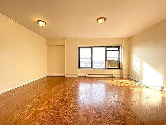 Foto del edificio - 3 bedroom in New York NY 10027