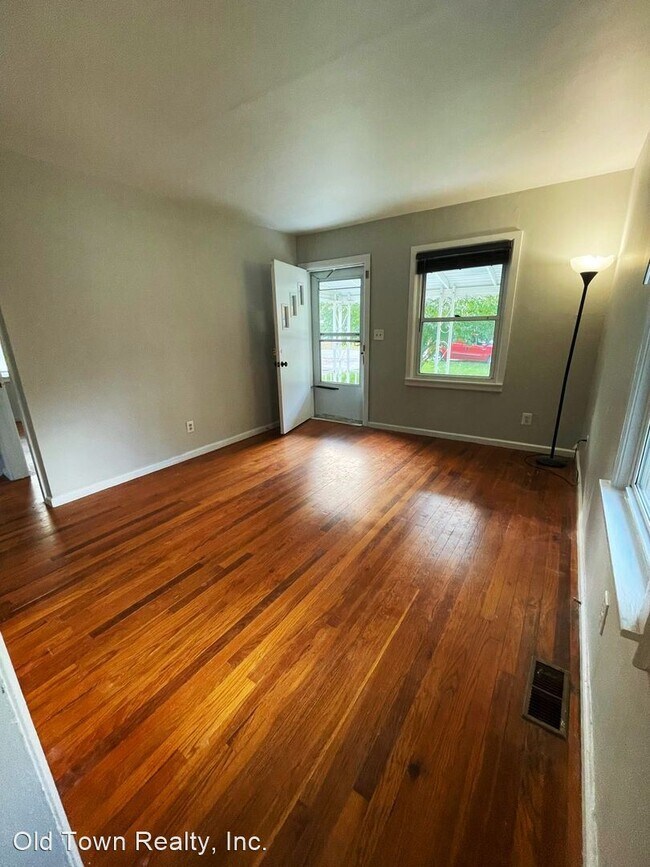 Foto del edificio - 2 br, 1 bath House - 658 Bagley Avenue