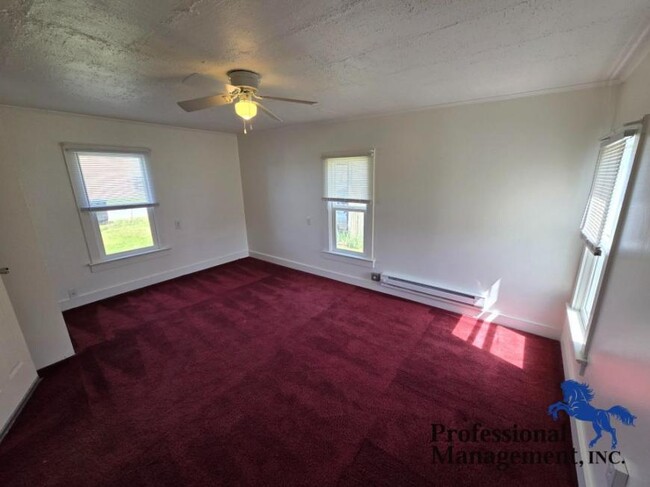 Building Photo - 3 bedroom in Billings MT 59105