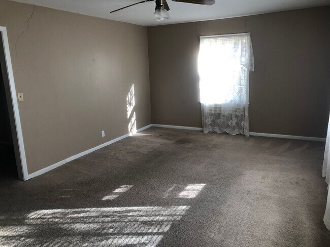 Foto del edificio - 1426 Willow Rd