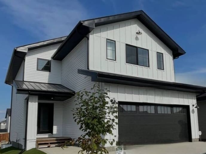 Primary Photo - 385 Chelsom Mnr