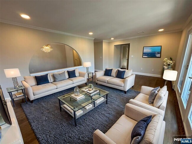 Foto del edificio - 29 Marion Ave