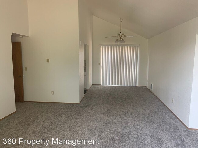 Building Photo - 3 br, 2 bath House - 1195 Southwest Kaleet...