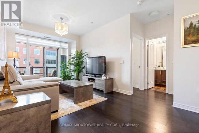 Photo du bâtiment - 216-216 Oak Park Blvd