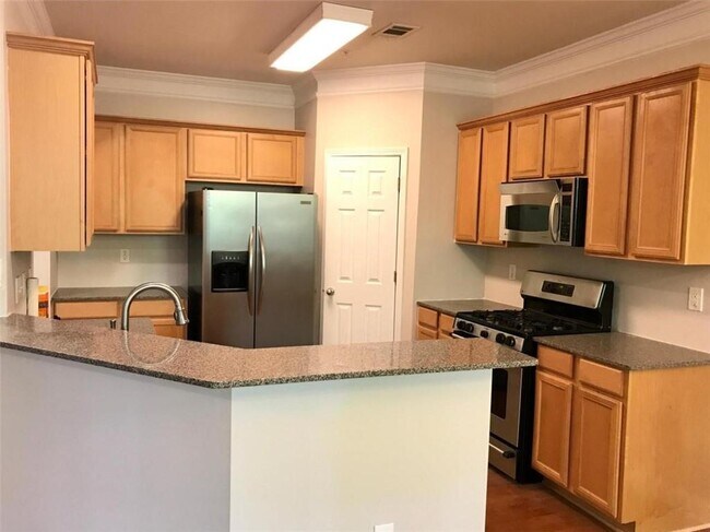 Foto del edificio - 720 Surrey Park Pl SE