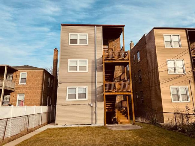 Foto del edificio - 8808 S Blackstone Ave