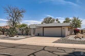 Building Photo - 12535 W Skyview Dr