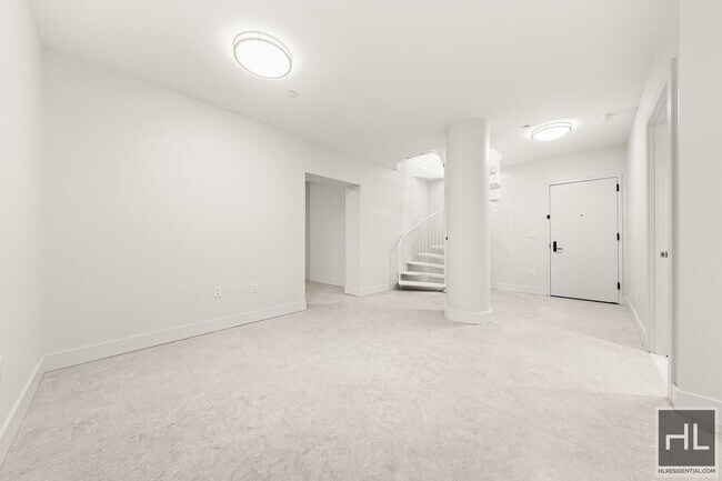 Foto del edificio - BRUCKNER BOULEVARD