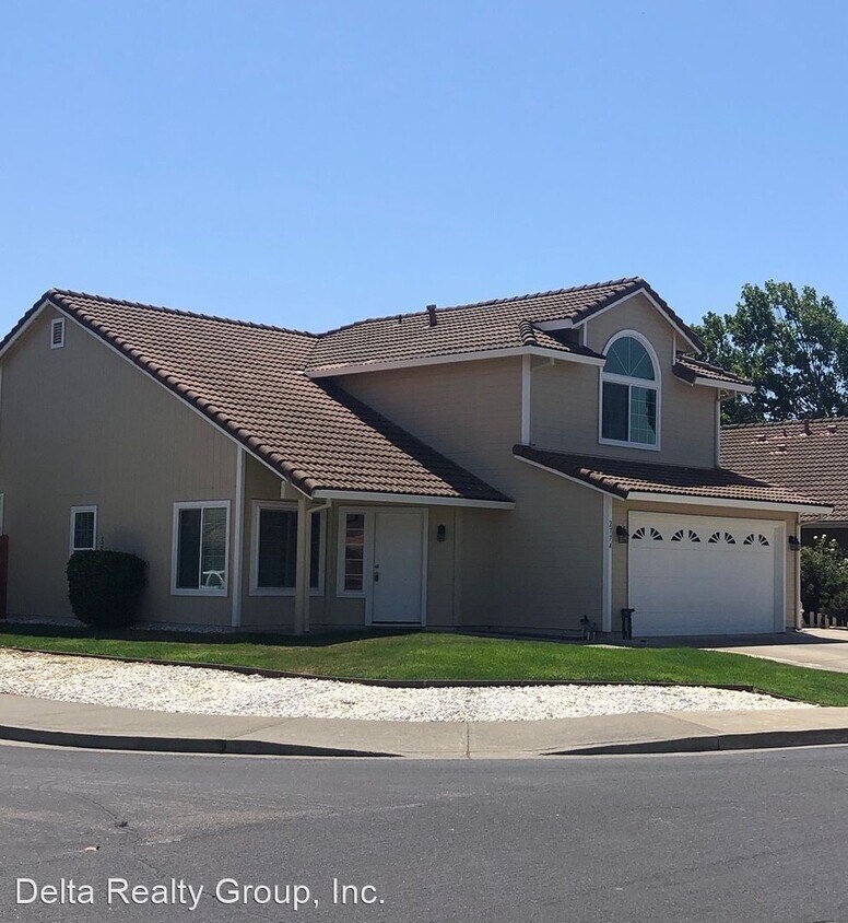 Primary Photo - 4 br, 3 bath House - 2774 Seabreeze Drive