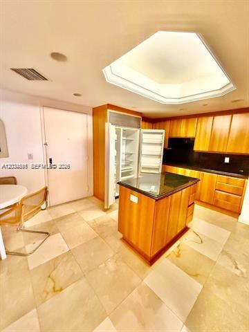 Foto del edificio - 9595 Collins Ave