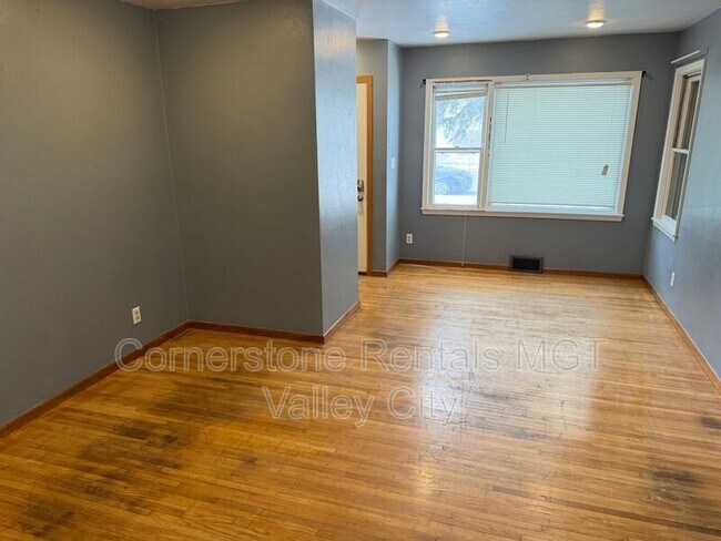 Foto del edificio - 615 10th Ave SW