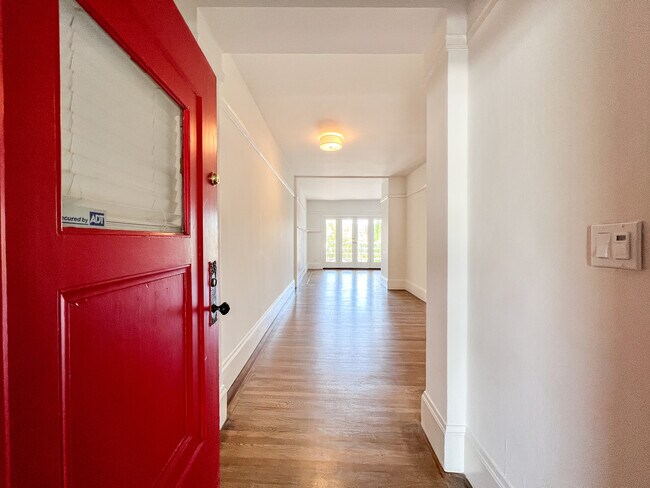 Foto del edificio - 3773 Clay St