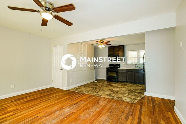 Foto del edificio - 3 Bedroom Pet-Friendly Home in Florissant,...