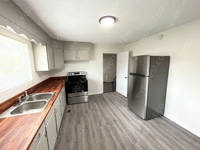 Foto del edificio - 2110 Appling St