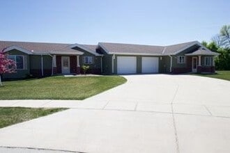 Building Photo - 800 W 25th St