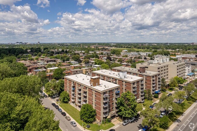 Photo du bâtiment - 1605 Blvd Henri-Bourassa W