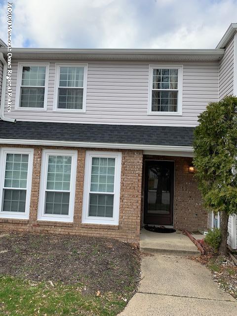 Building Photo - 11 Bennington Pl