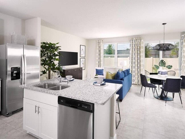 Foto del edificio - 16309 Bird of Paradise Ave