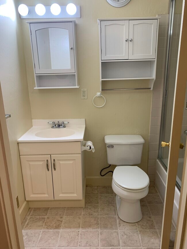 Building Photo - 2484 Plata Ct