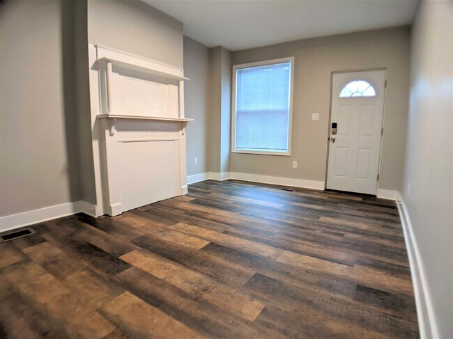 Foto del edificio - 4826 Dearborn St