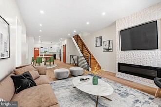 Building Photo - 29 N 54th St