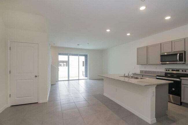 Foto del edificio - 2893 Peony Pr Ln