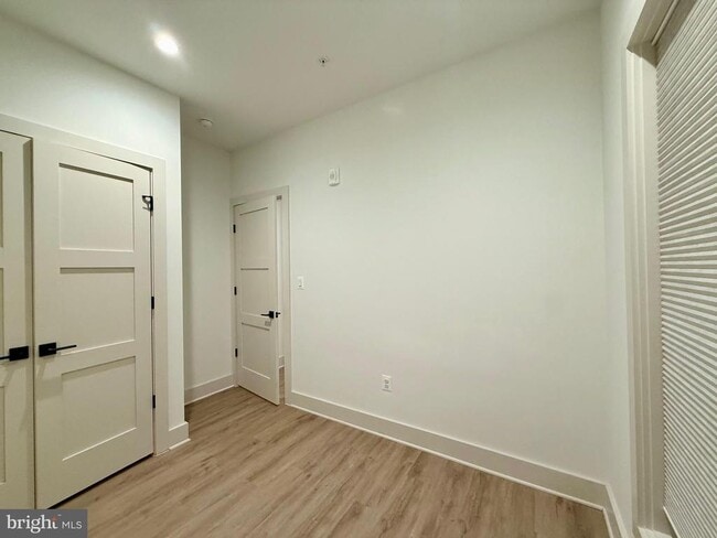 Foto del edificio - 256 15th St SE
