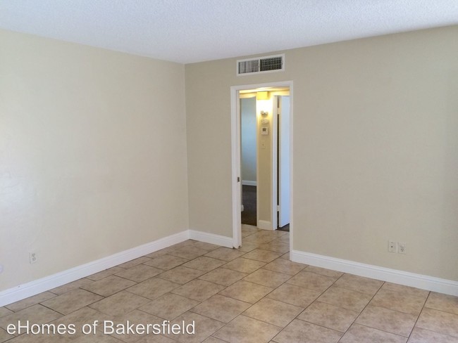 Building Photo - 1833 Canter Way