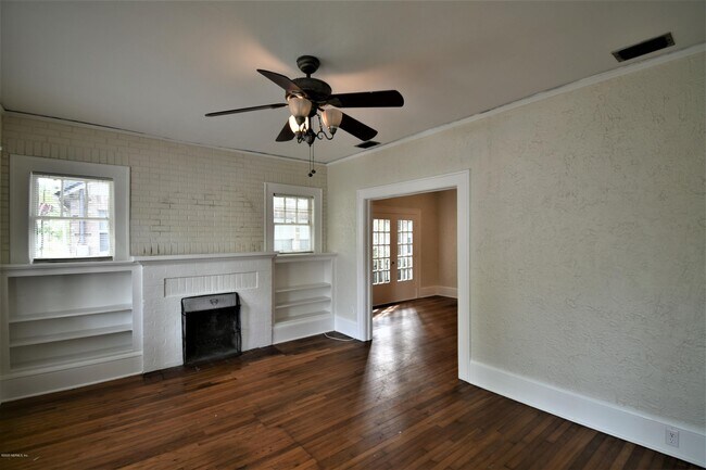 Building Photo - 4512 Astral St