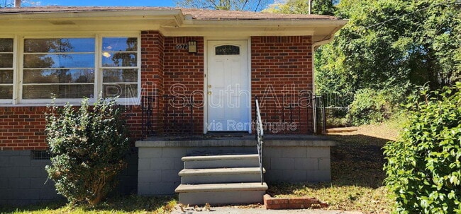 Building Photo - 5573 Cypress Dr