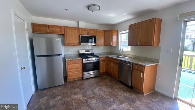 Building Photo - 18214 Gravinia Cir