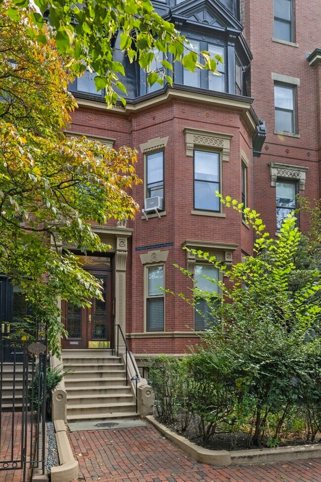 Foto del edificio - 348 Marlborough St