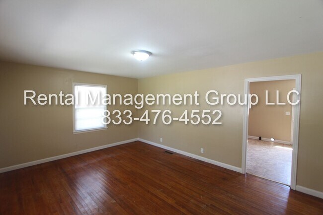 Building Photo - Great Home - New on The Market!!  Convenie...