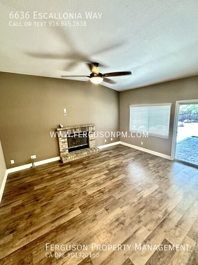 Foto del edificio - 6636 Escallonia Way