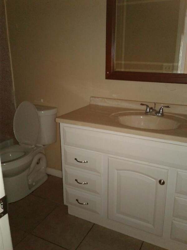 Foto del edificio - 512 Dade Ave