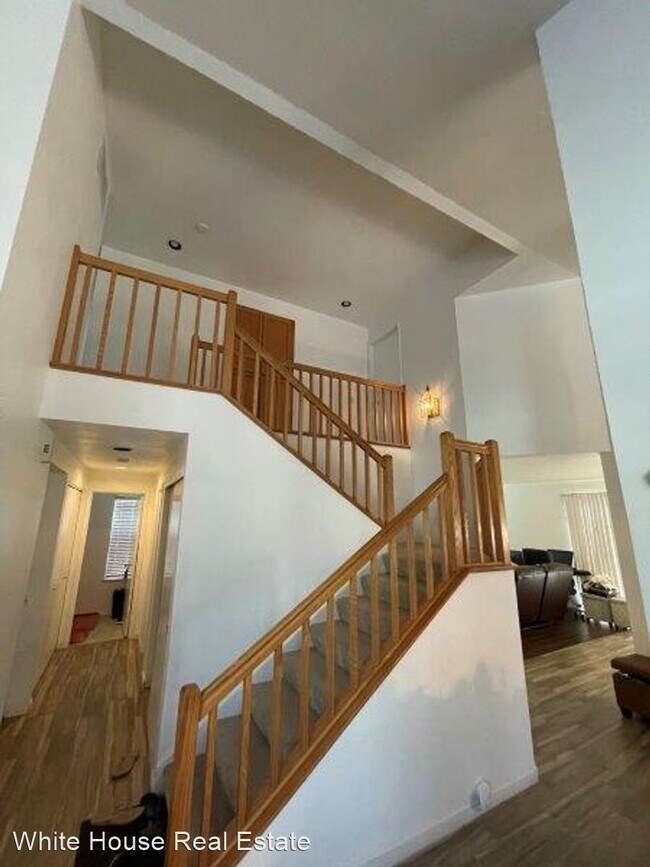 Building Photo - 4 br, 2.5 bath House - 8194 Darien Cir