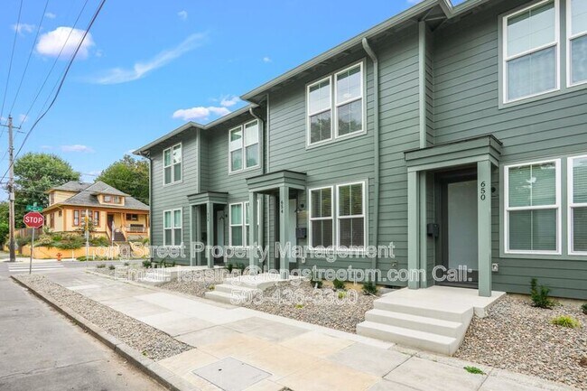 Foto del edificio - 658 NE Mason St