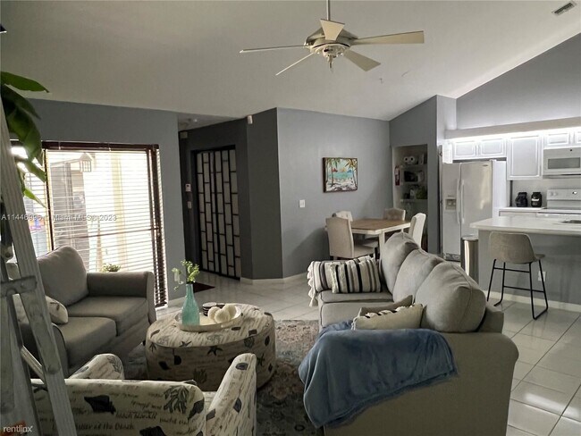 Building Photo - 3 br, 2 bath House - 1804 Timberlane Cir #...