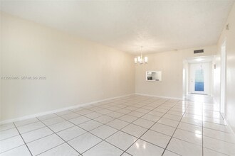 Building Photo - 7877 Golf Cir Dr