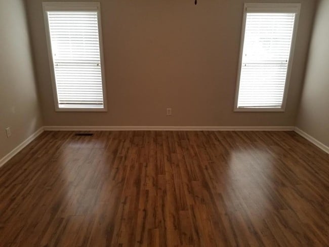 Foto del edificio - 2136 Flagstone Ct