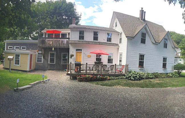 General view of the front of the house - 4 Bayview Sq