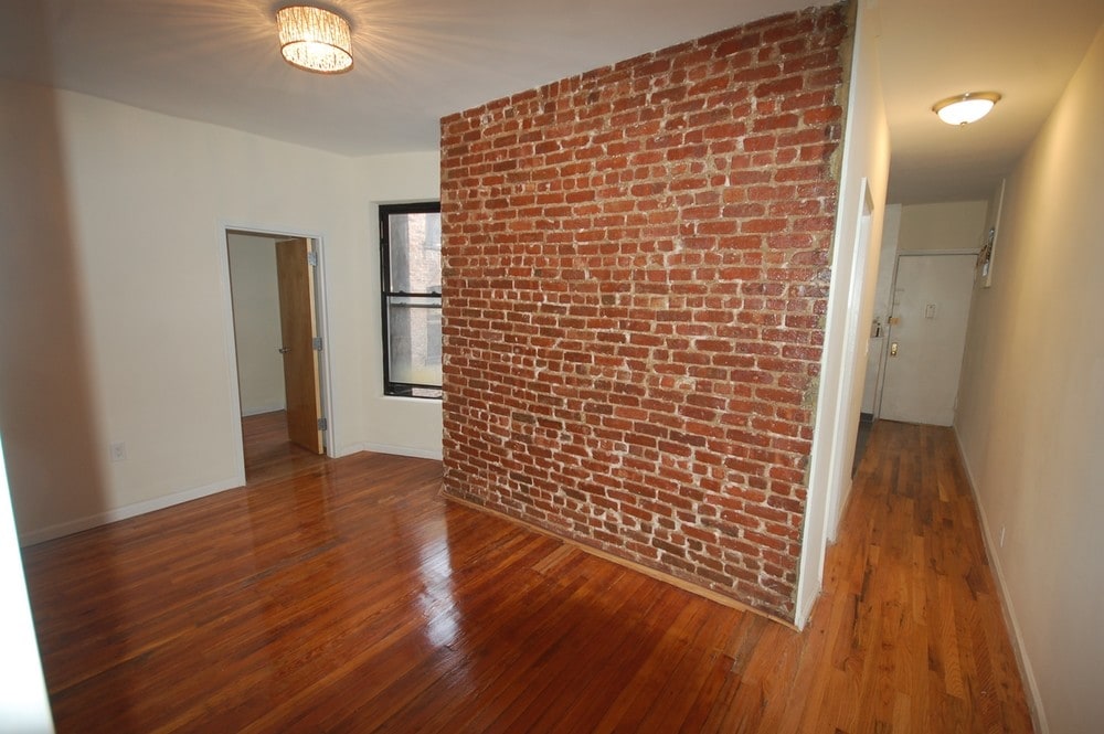 Primary Photo - 516 W 156th St