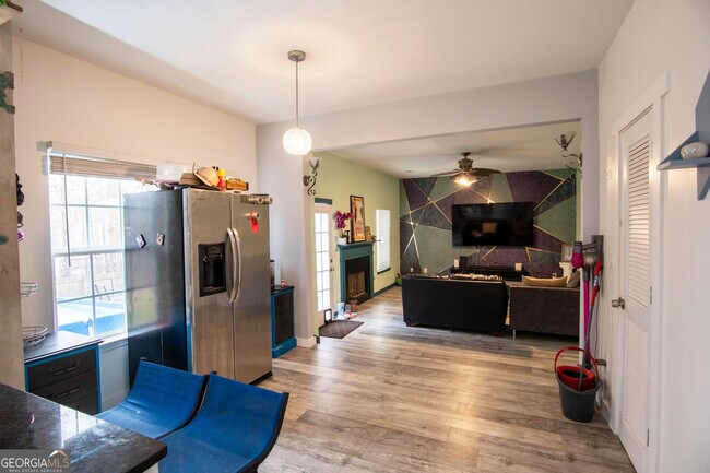 Building Photo - 1582 Ewing Farm Dr