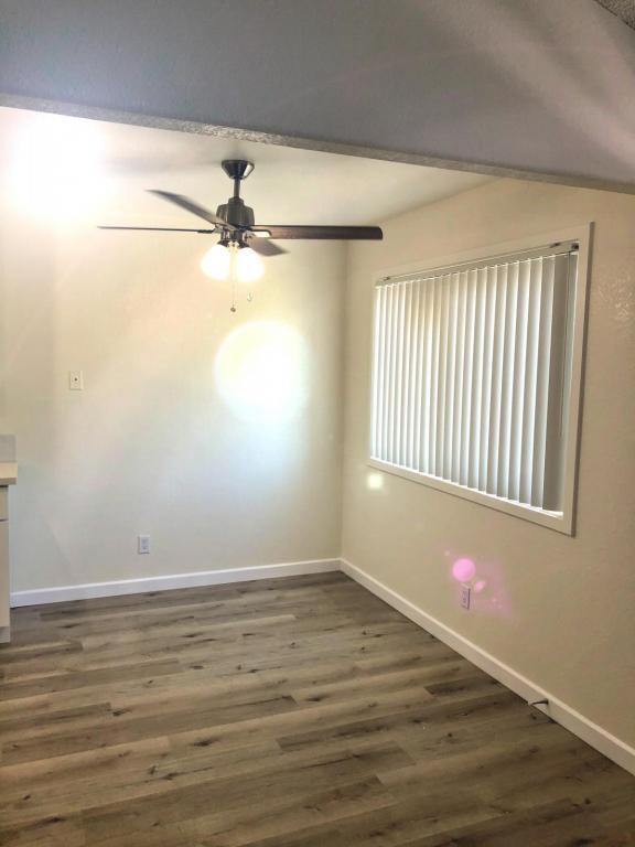 Foto del edificio - 7401 Maple Street
