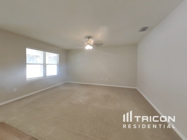 Building Photo - 3743 Bramblewood Loop