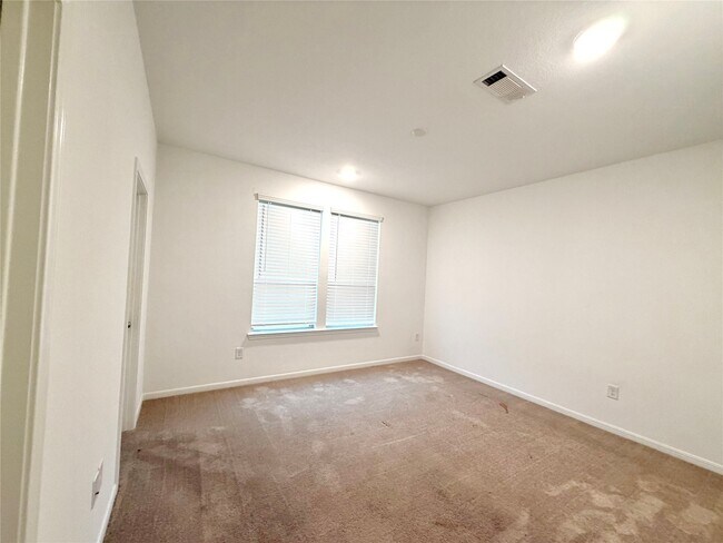 Foto del edificio - 1348 Bright Hl Dr