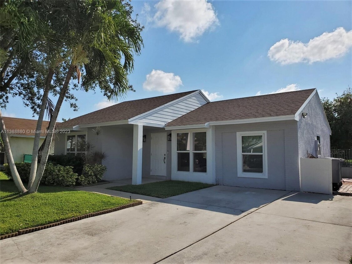 23268 Liberty Bell Terrace, Boca Raton, FL 33433 House for Rent in