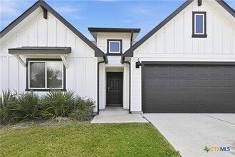 Building Photo - 326 N Richland Dr