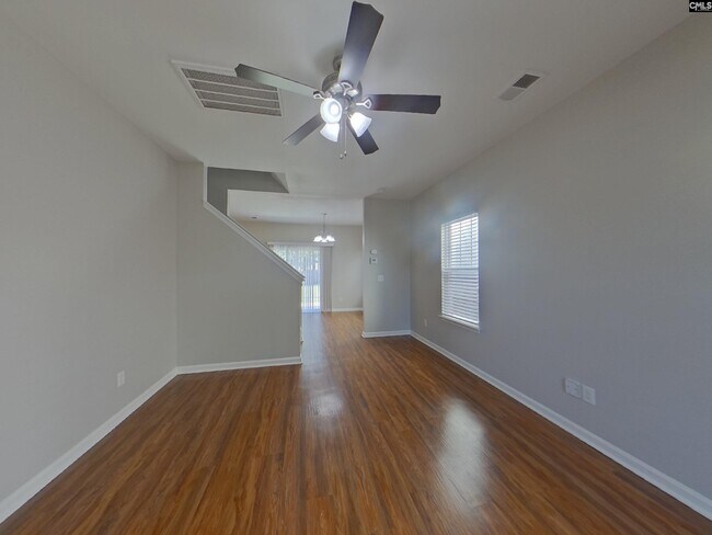 Foto del edificio - 484 Westmoreland Rd