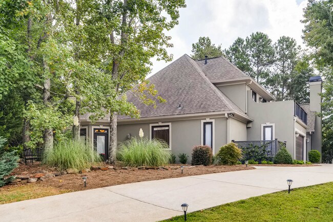 Building Photo - 3485 Goldenrod Dr